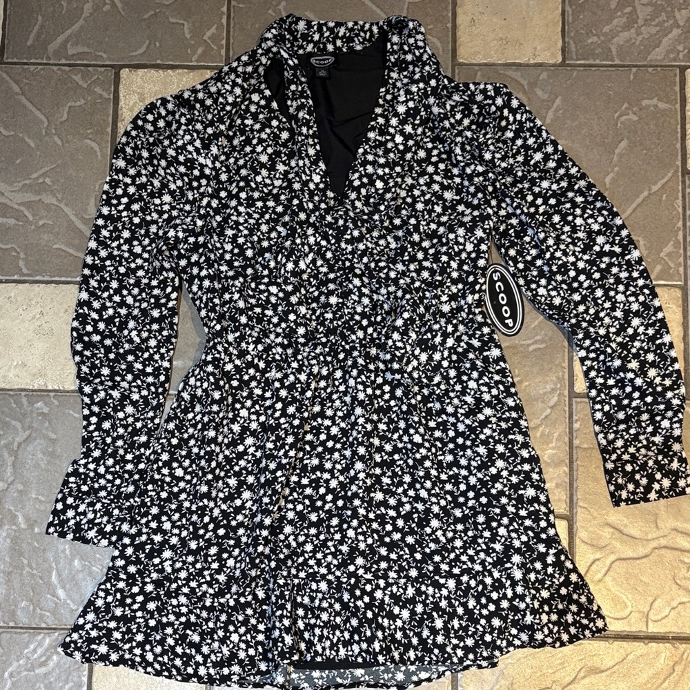 New Scoop Black & White Floral dress